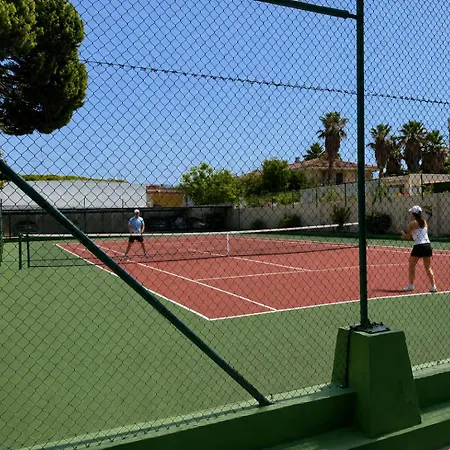 Bahia Blanca Pool Tennis * Marbella
